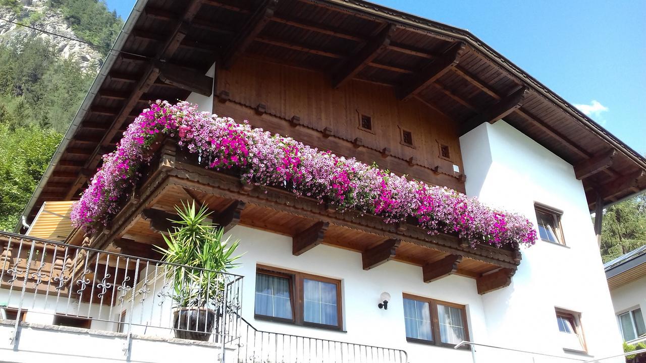 Ferienwohnung Zuppinger Mayrhofen Exterior foto